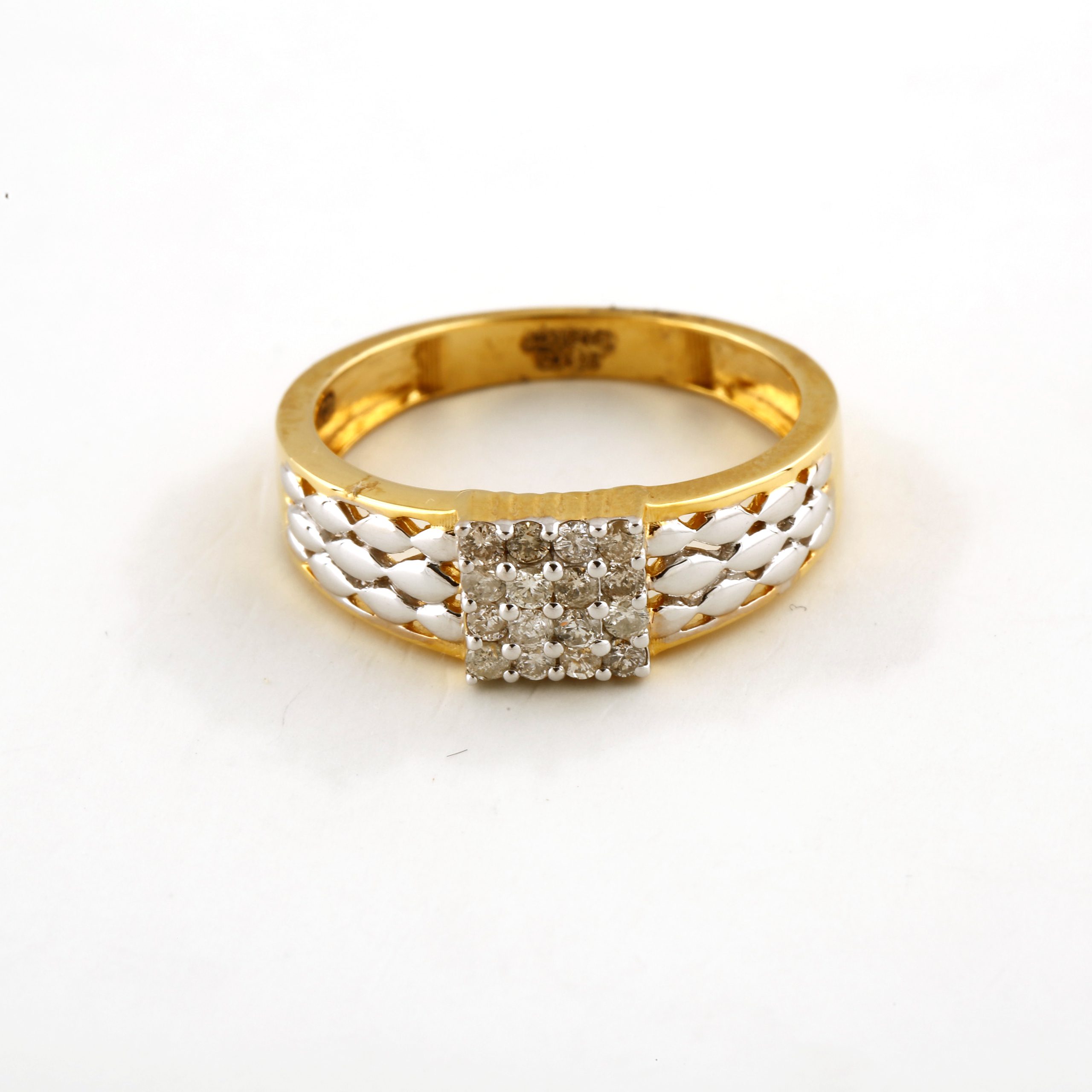 PDPAOLA™ at Zales Cubic Zirconia Ribbed Ring in Sterling Silver with 18K  Gold Plate | Zales